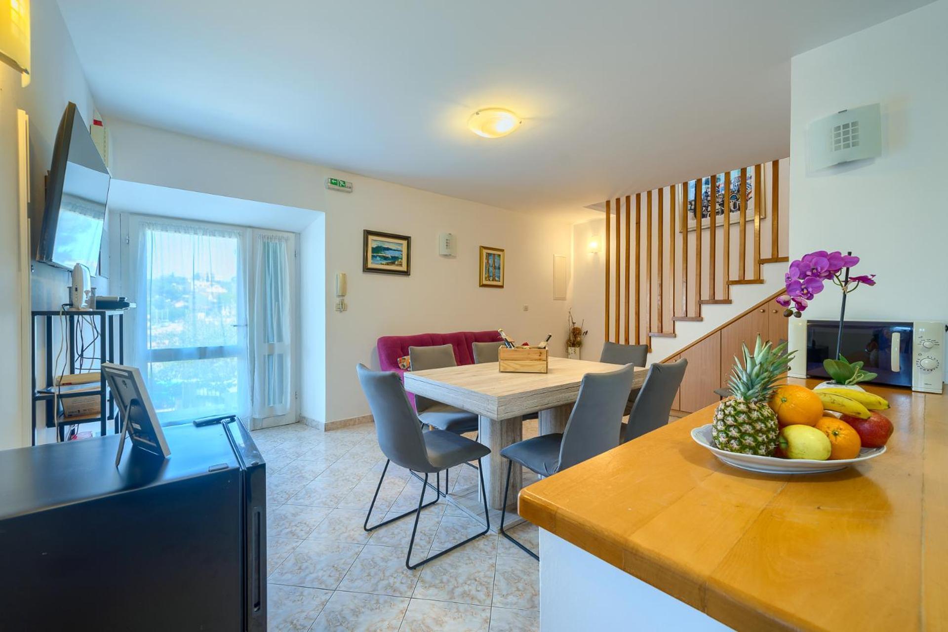 Villa Bonaca Perfect Location For A Holiday With Friends Or Family, Heated Pool Sumartin Exterior photo