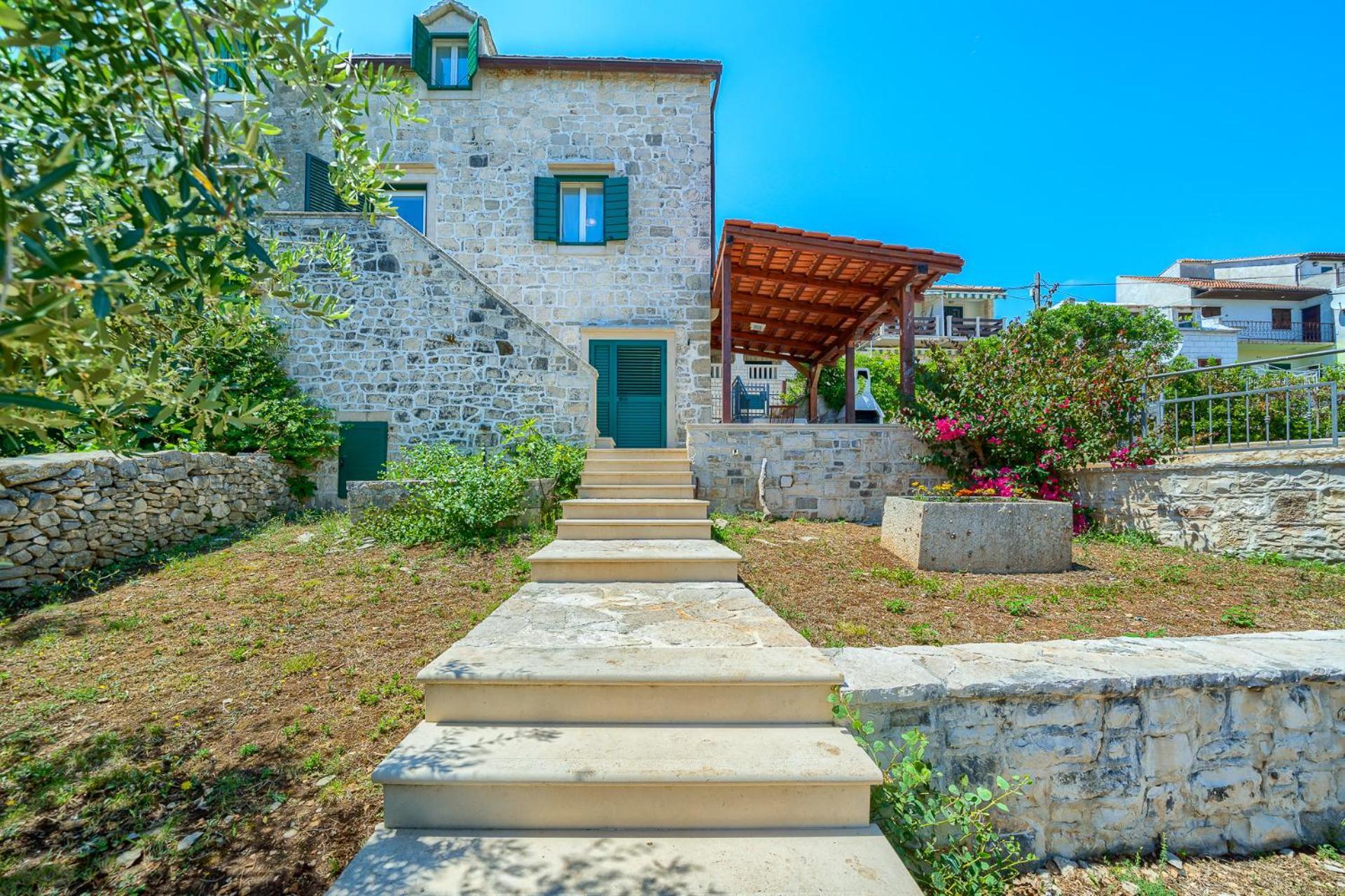 Villa Bonaca Perfect Location For A Holiday With Friends Or Family, Heated Pool Sumartin Exterior photo