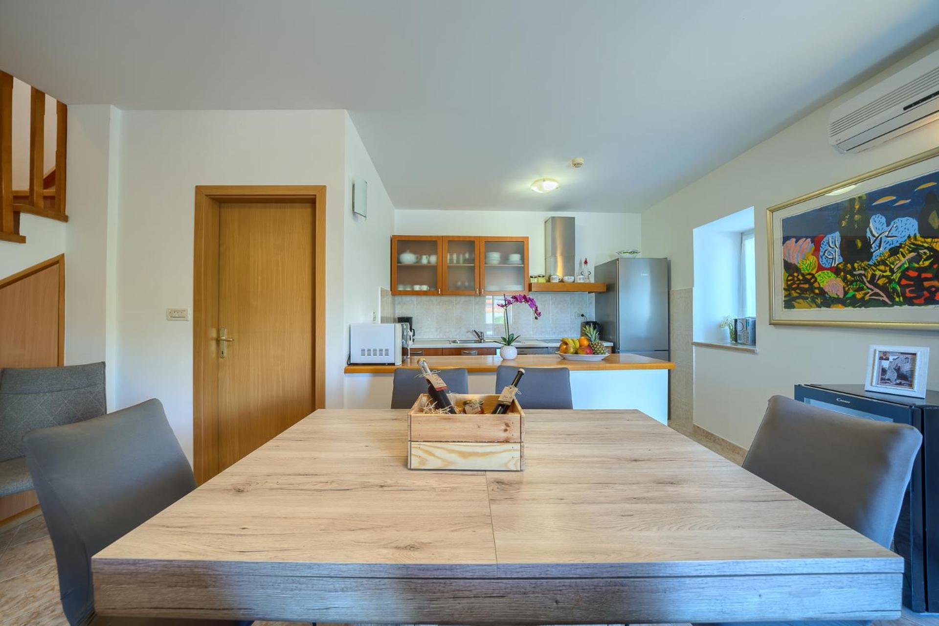 Villa Bonaca Perfect Location For A Holiday With Friends Or Family, Heated Pool Sumartin Exterior photo