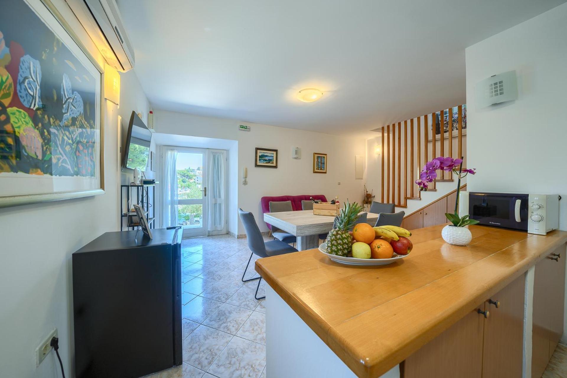 Villa Bonaca Perfect Location For A Holiday With Friends Or Family, Heated Pool Sumartin Exterior photo