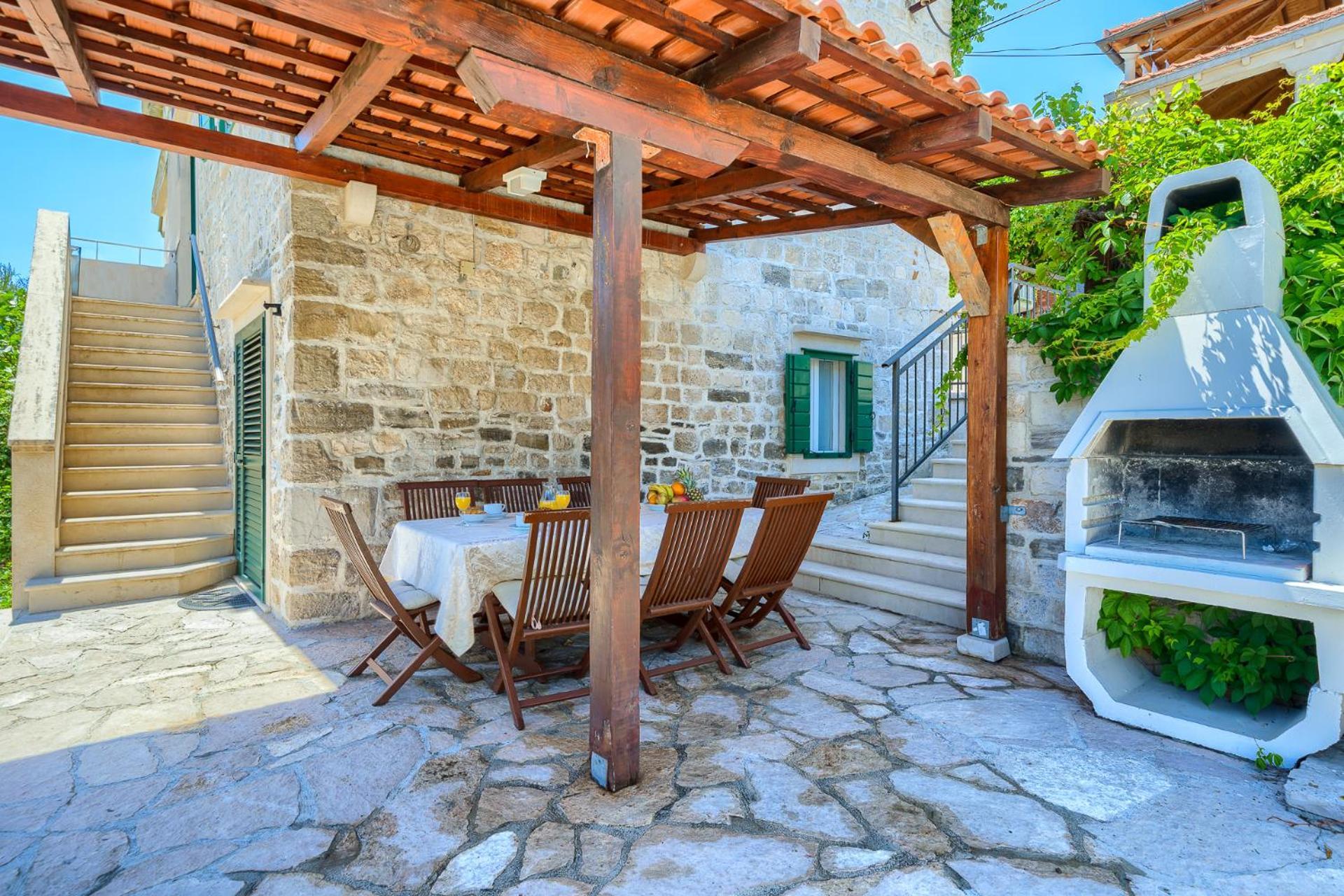 Villa Bonaca Perfect Location For A Holiday With Friends Or Family, Heated Pool Sumartin Exterior photo